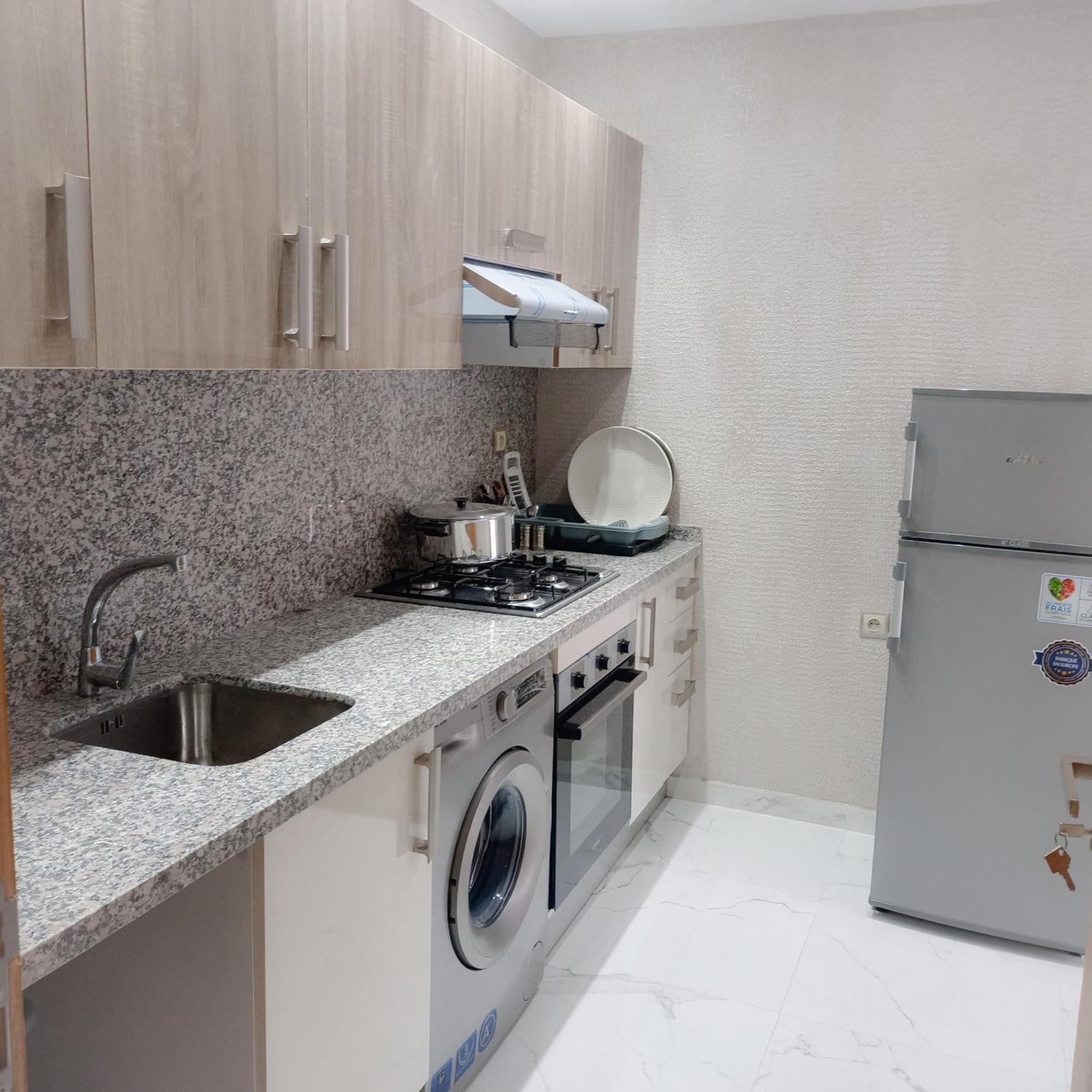 Super Apartement Totalement Neuf Et Climatise A Cote Du Centre Commercial Marjane M2 Танжер Екстериор снимка