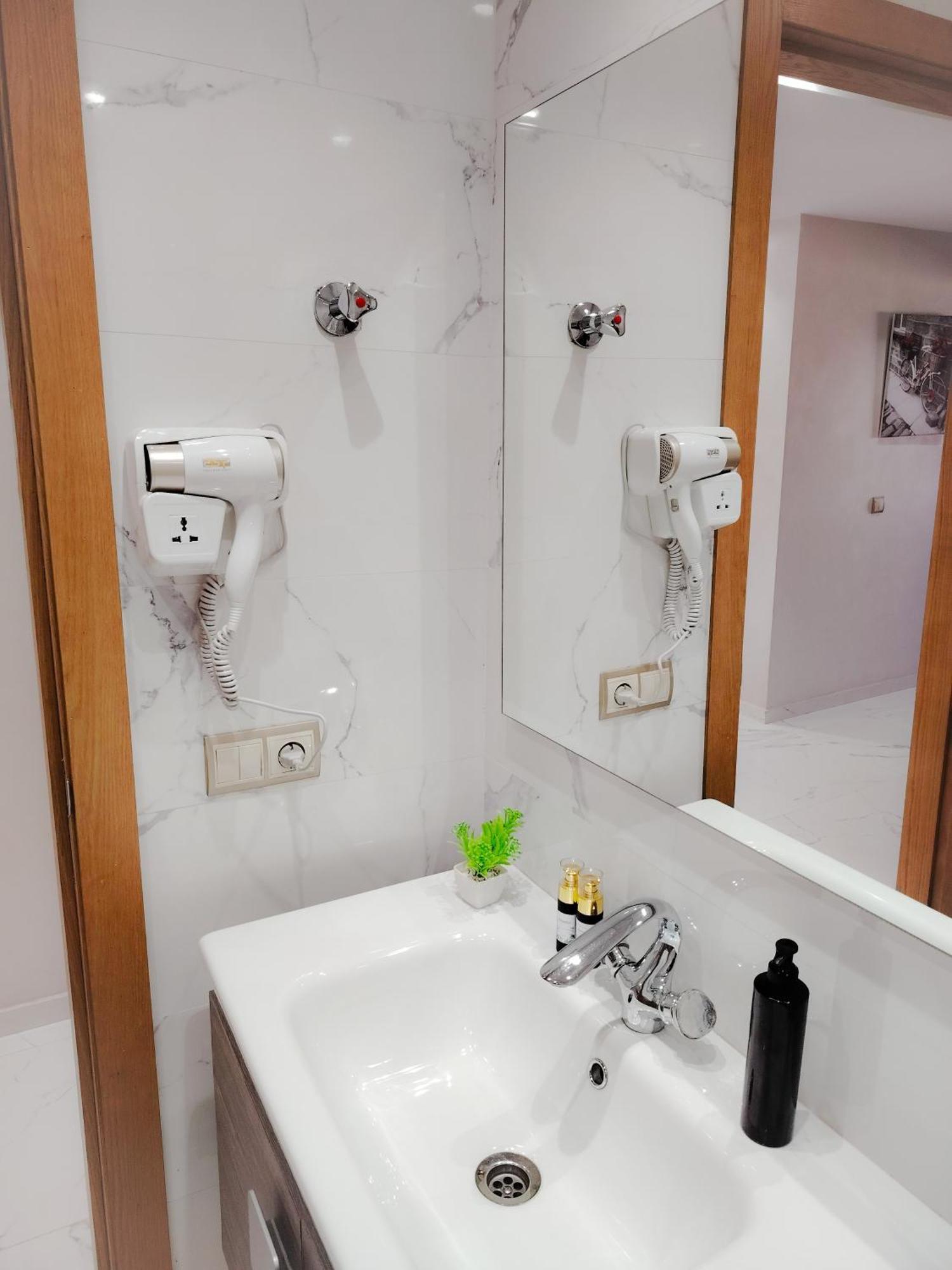 Super Apartement Totalement Neuf Et Climatise A Cote Du Centre Commercial Marjane M2 Танжер Екстериор снимка